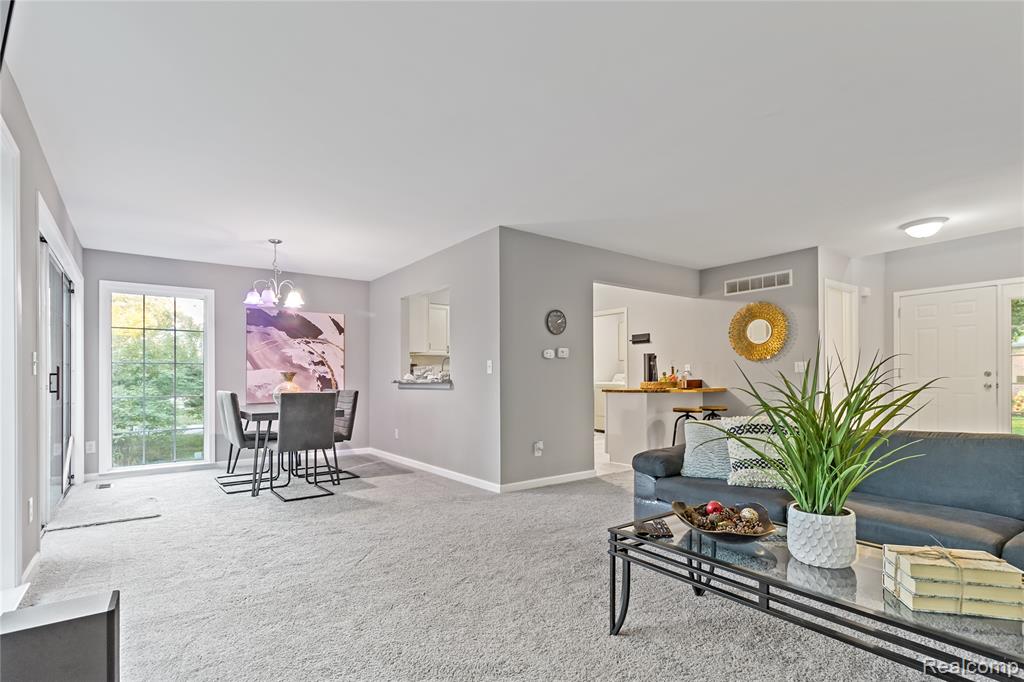 549 Winwood Court, Walled Lake, MI 48390 — Photo 7