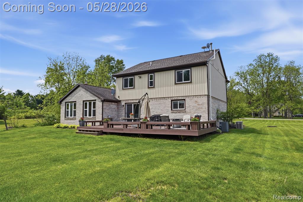 8792 Salem Farms Drive, South Lyon, MI 48178 — Photo 39