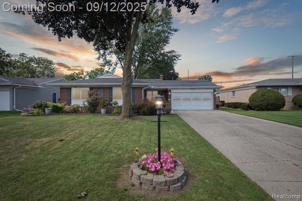 5018 Wishing Well Drive, Grand Blanc, MI 48439 — front exterior