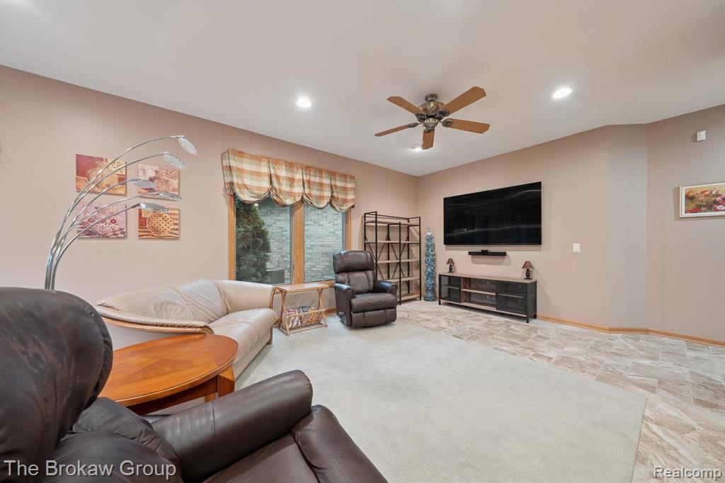 9398 Highland Court, Davison, MI 48423 — Photo 14