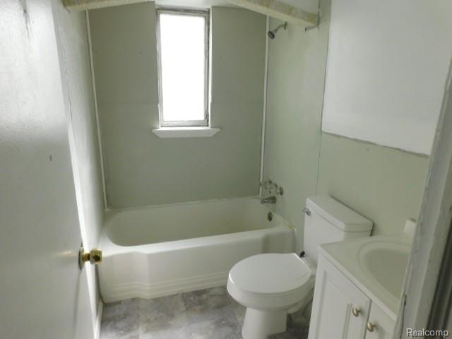 15864 BRINGARD Drive, Detroit, MI 48205 — Photo 5