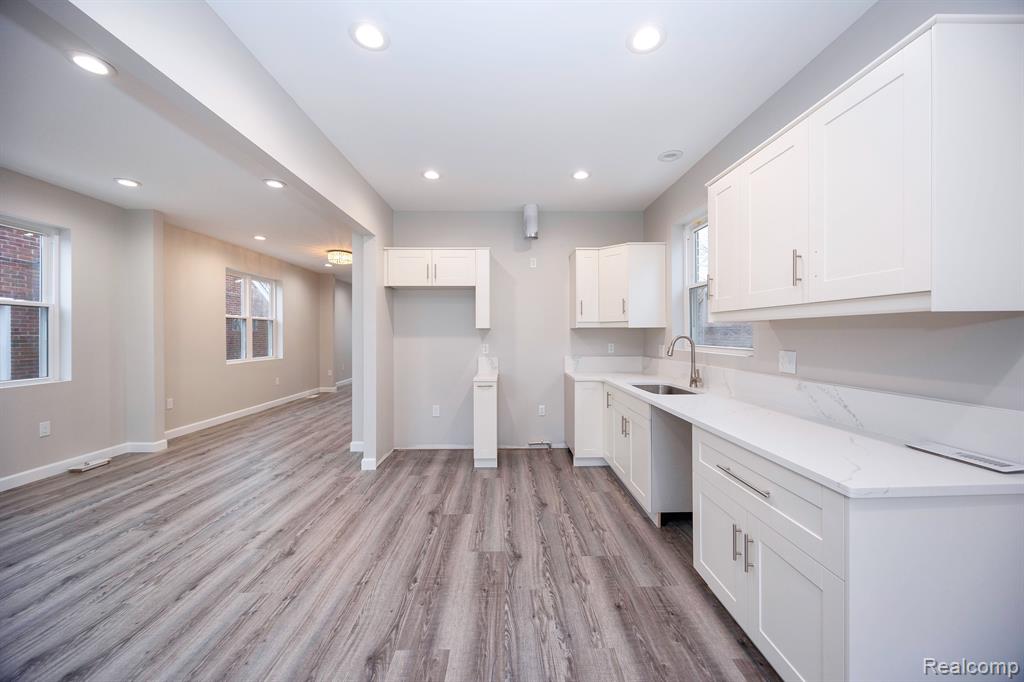 7519 Orchard Avenue, Dearborn, MI 48126 — Photo 24