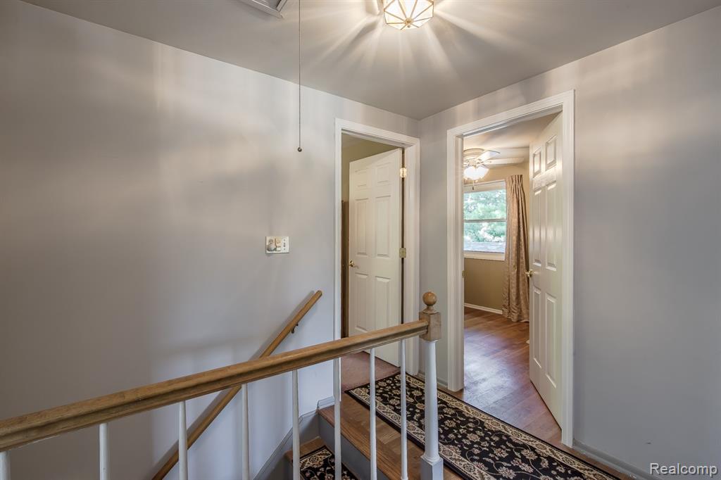 4154 Knollwood Drive, Grand Blanc, MI 48439 — Photo 29