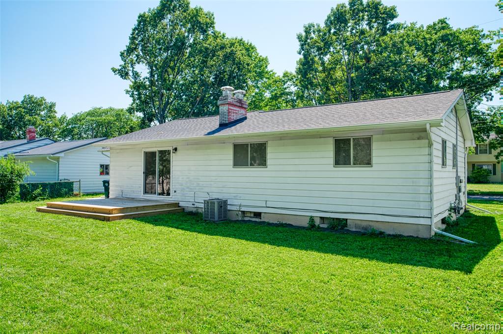6201 Lerner Way, Lansing, MI 48911 — Photo 23