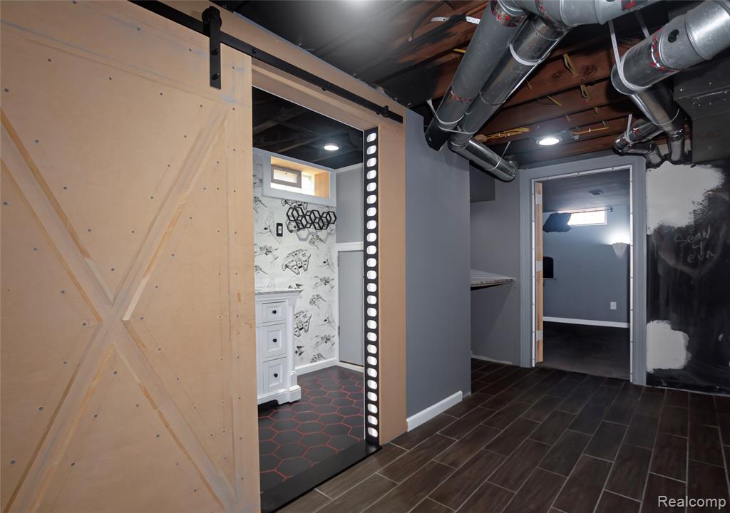 802 Catalpa Drive, Royal Oak, MI 48067 — Photo 22
