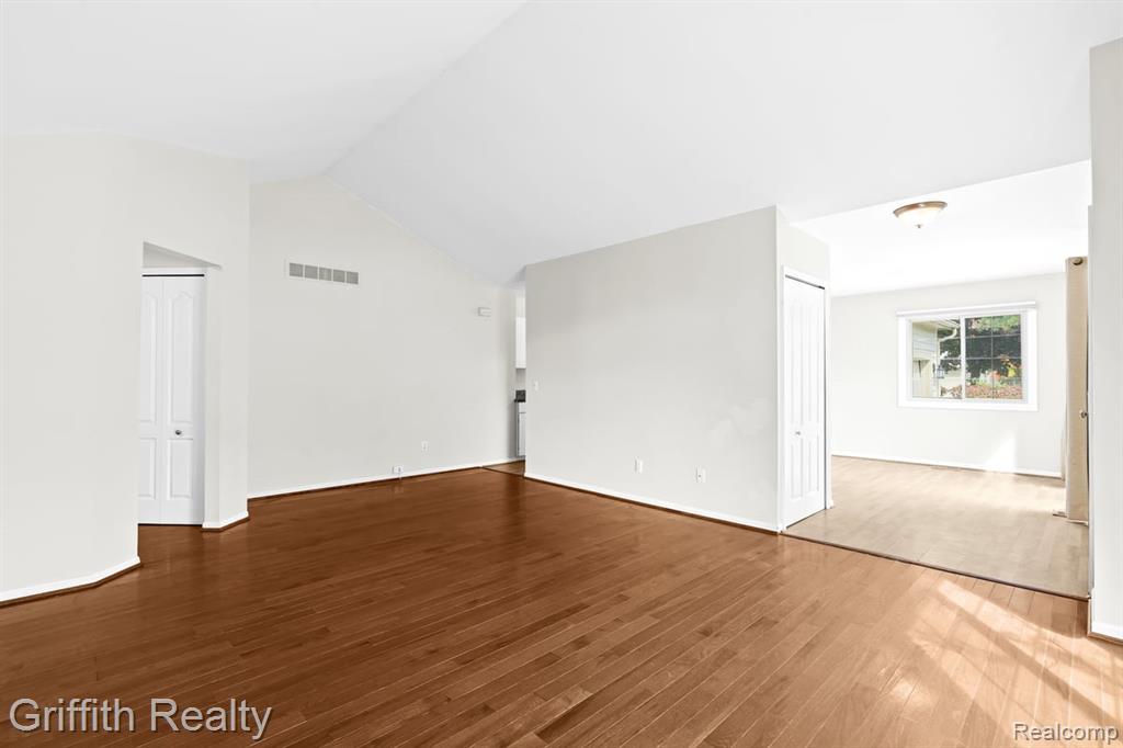 762 Elm Court, Wixom, MI 48393 — Photo 6