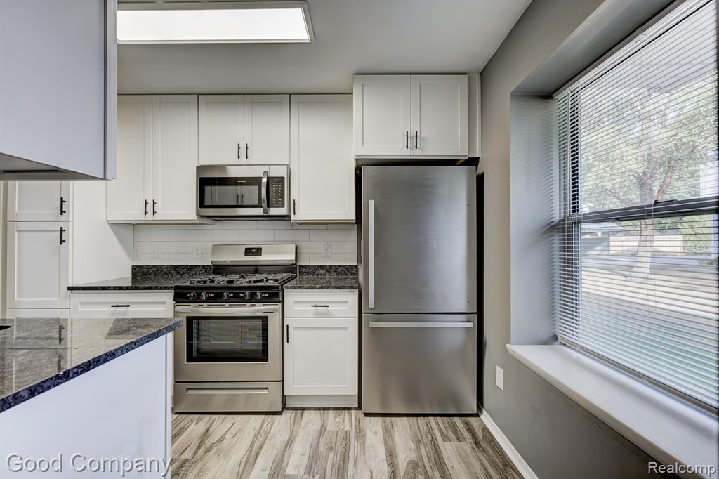 4363 Crooks Road, Royal Oak, MI 48073 — Photo 10