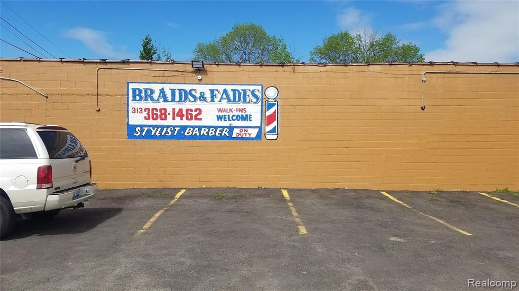 7111 E 7 MILE East Road, Detroit, MI, 48234