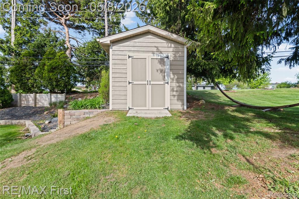 52531 Butternut Drive, Shelby Twp, MI 48316 — Photo 6