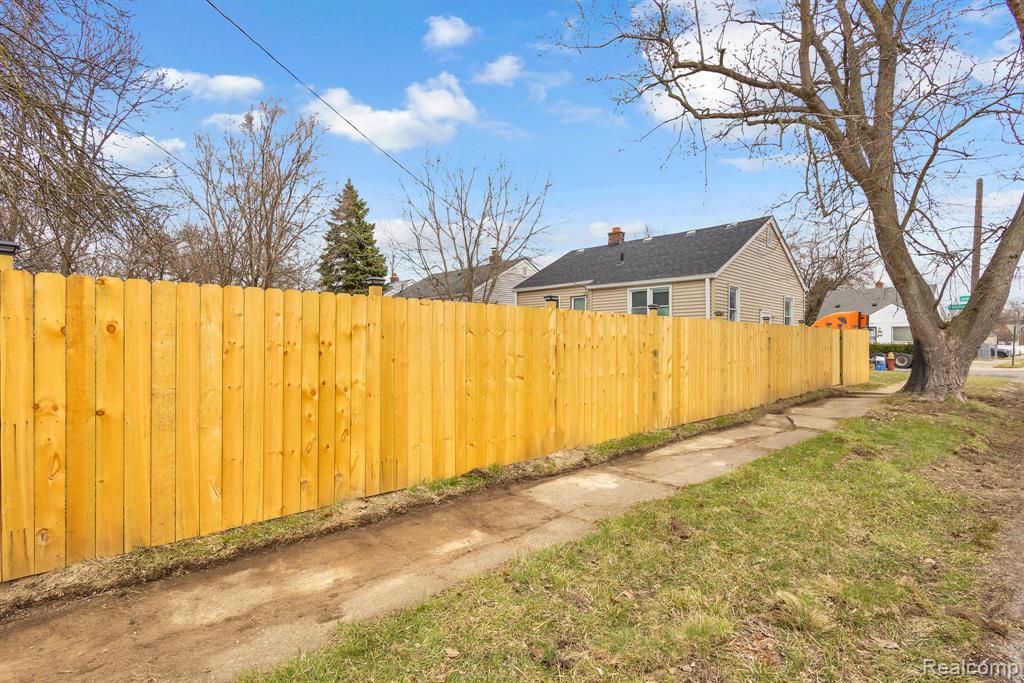 8401 Fielding Street, Detroit, MI 48228 — Photo 33