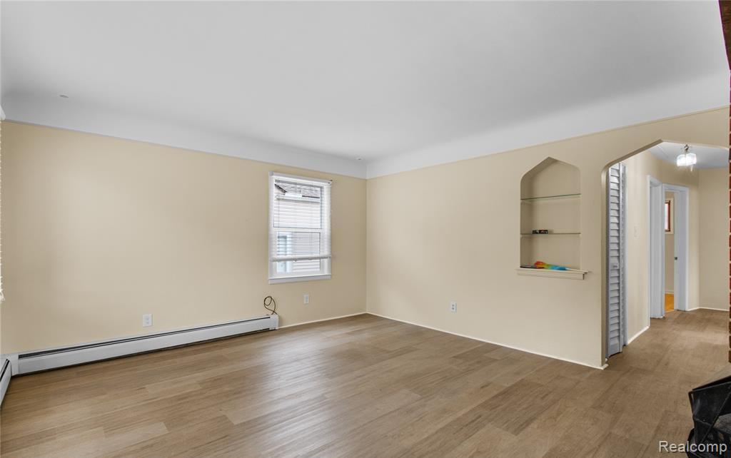 7305 N Silvery Lane, Dearborn Heights, MI 48127 — Photo 2