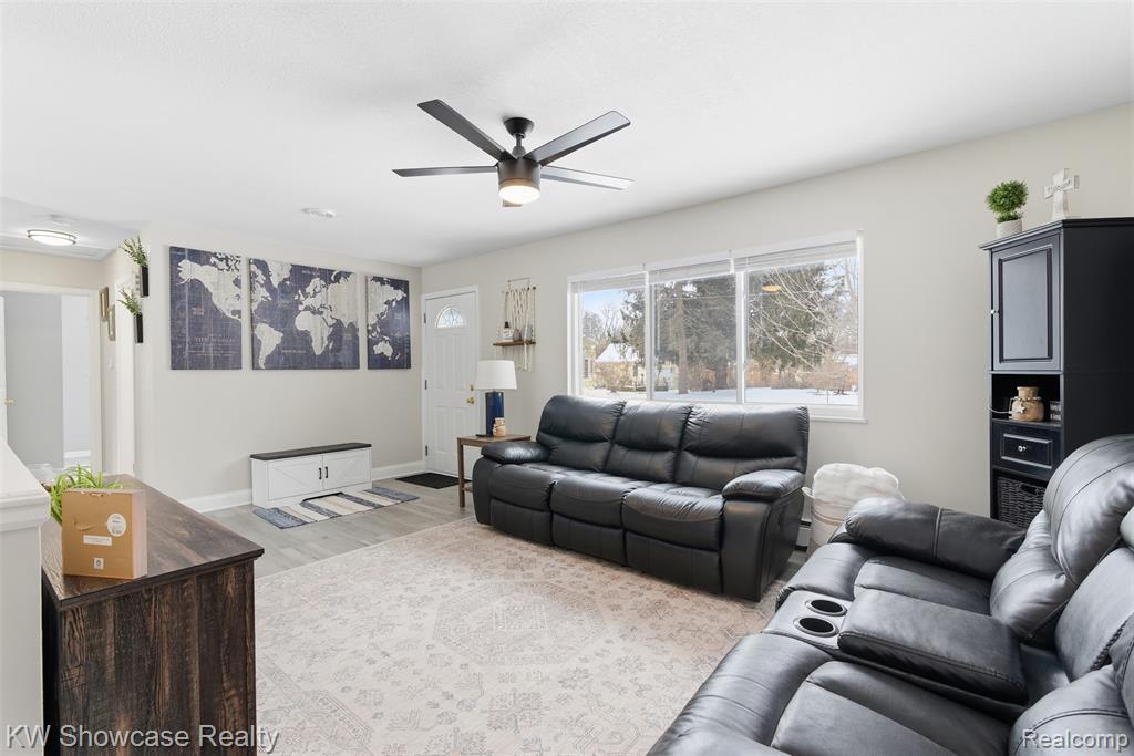 214 Willow Lane, Linden, MI 48451 — Photo 6