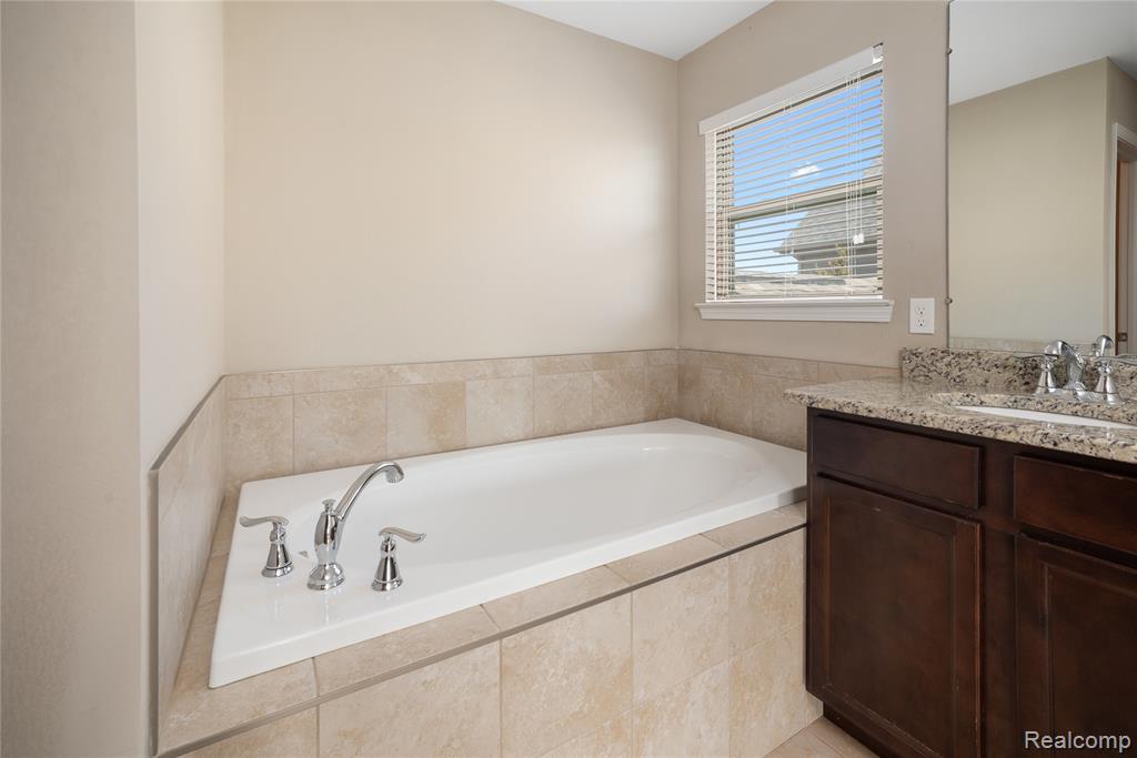 51026 Upland View Street, Canton, MI 48188 — Photo 20