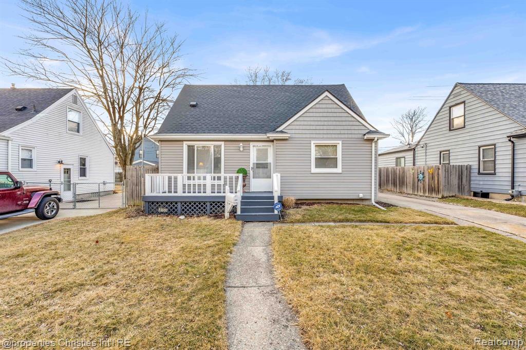 4155 TYLER Avenue, Berkley, MI 48072 — Photo 2