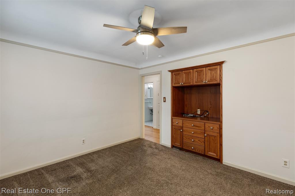1488 Roslyn Road, Grosse Pointe Woods, MI 48236 — Photo 14