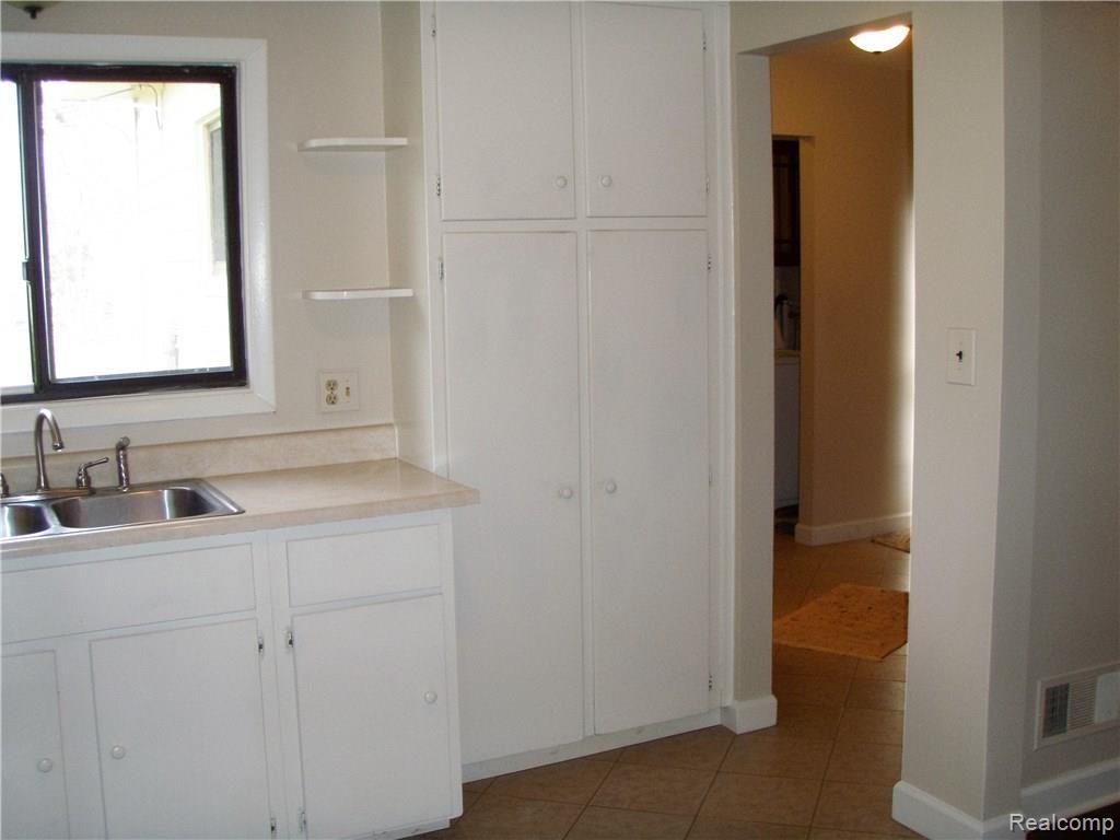 6360 EASTLAWN Avenue, Clarkston, MI — Photo 8