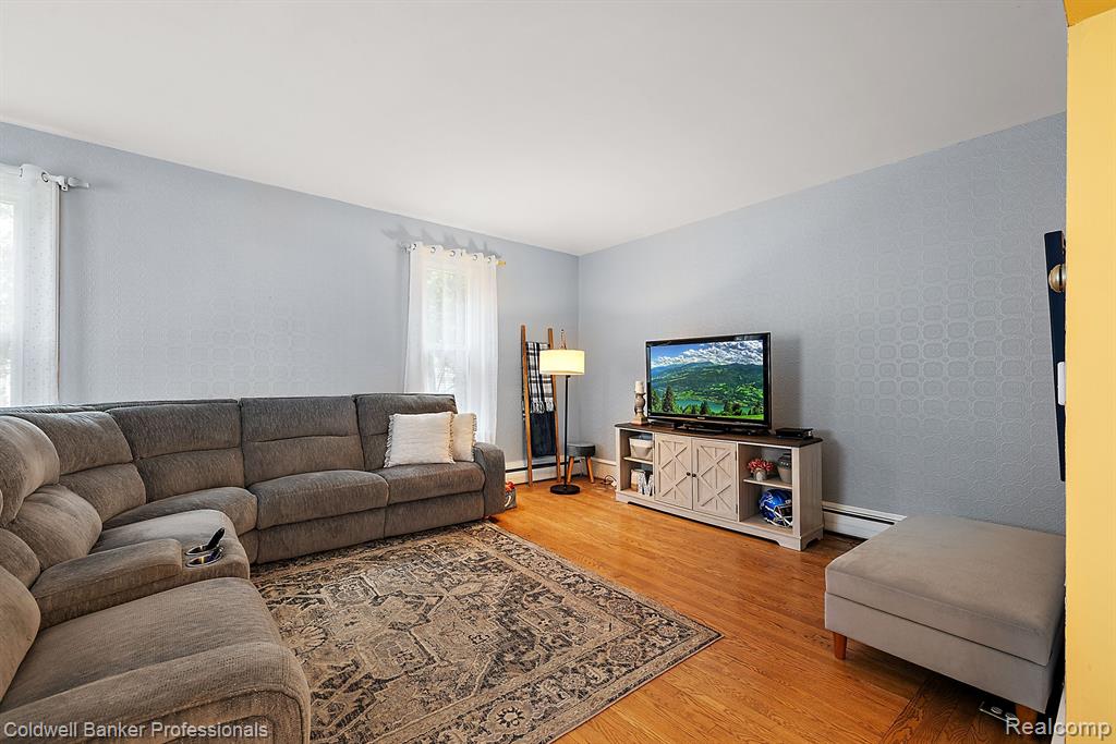 49 Dennison Street, Oxford, MI 48371 — Photo 15