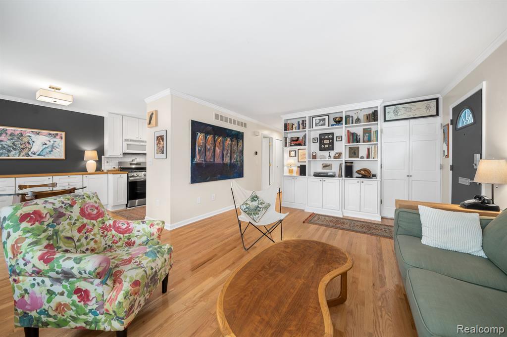 1901 WICKHAM Street, Royal Oak, MI 48073 — Photo 4