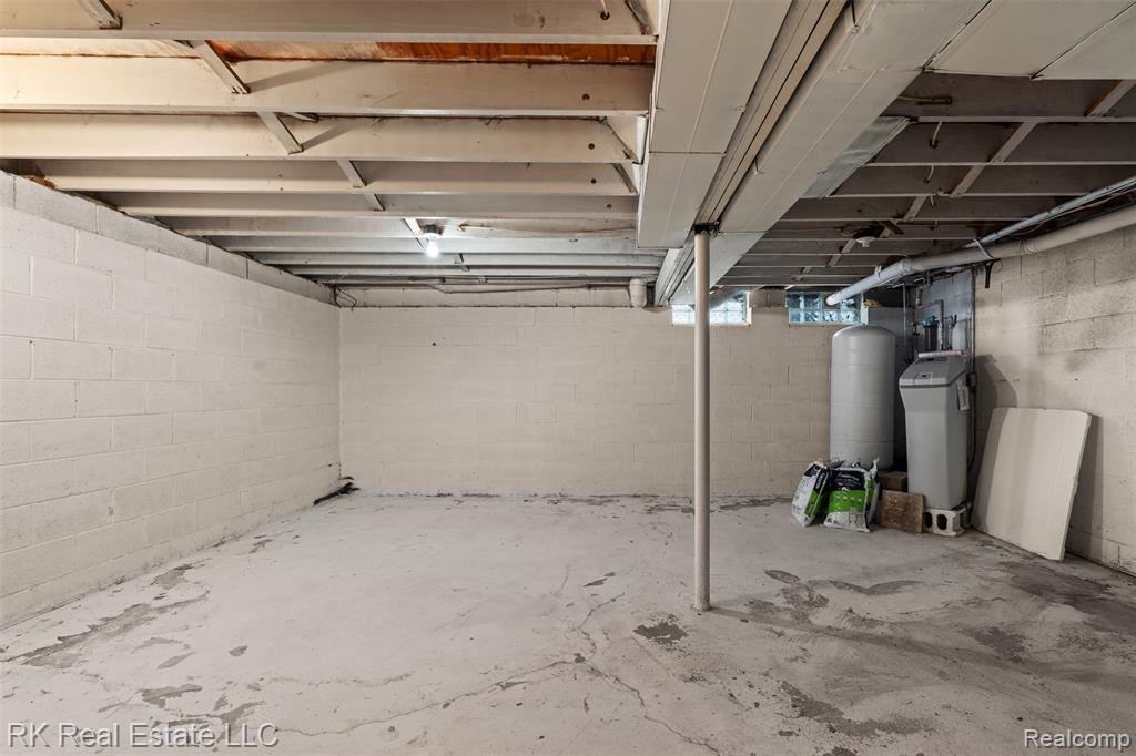 58629 Wallington, Washington, MI — Photo 21