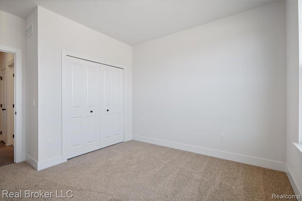 53983 STONYFORD Drive, New Baltimore, MI 48047 — Photo 57