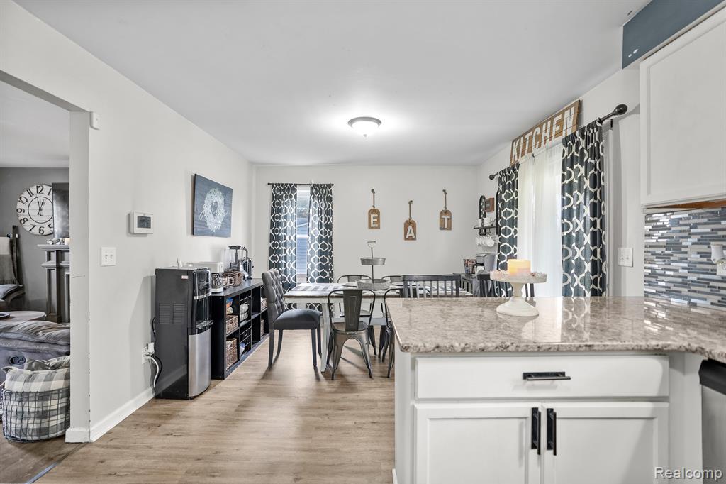 5084 DALY Boulevard, Flint, MI 48506 — Photo 18