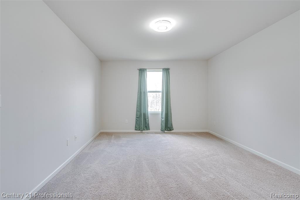 1666 Golfview Drive, Ypsilanti, MI 48198 — Photo 36