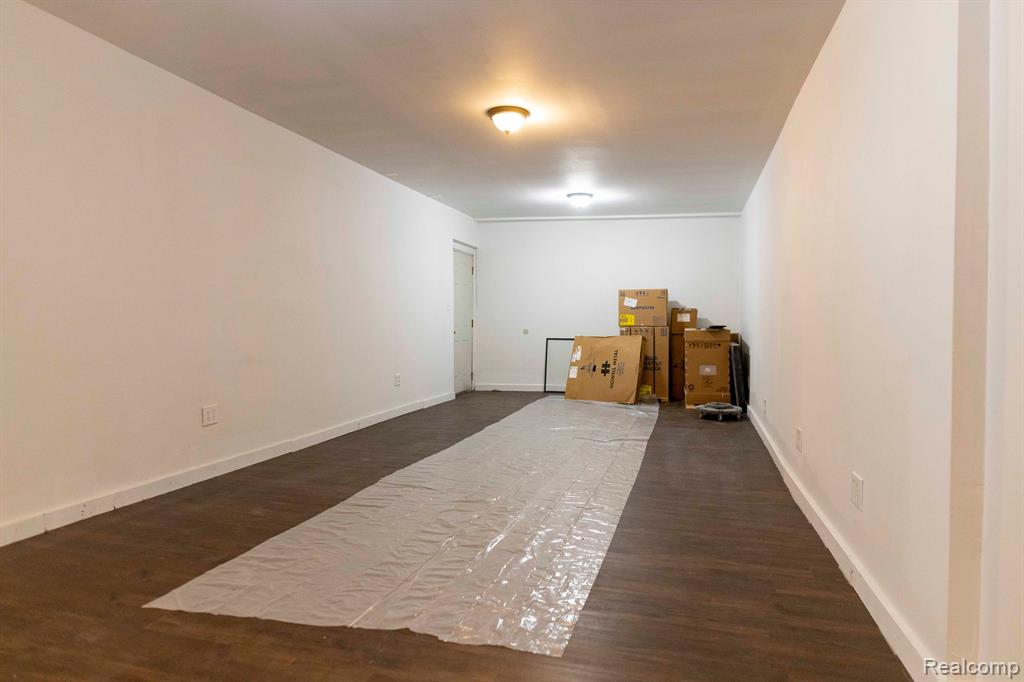 14536 E JEFFERSON Avenue - Photo 5