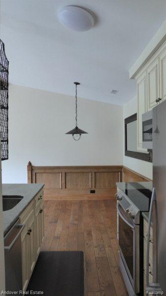 434 WATER TOWER Circle, Brighton, MI 48116 — Photo 11