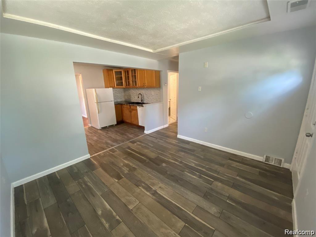 5926 CHEROKEE Street, Taylor, MI — Photo 2