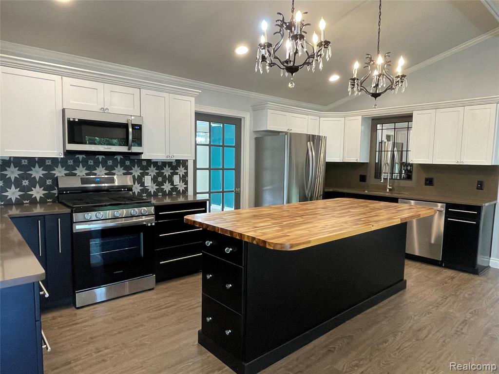 8981 Devon Drive, Shelby Twp, MI 48317 — Photo 11