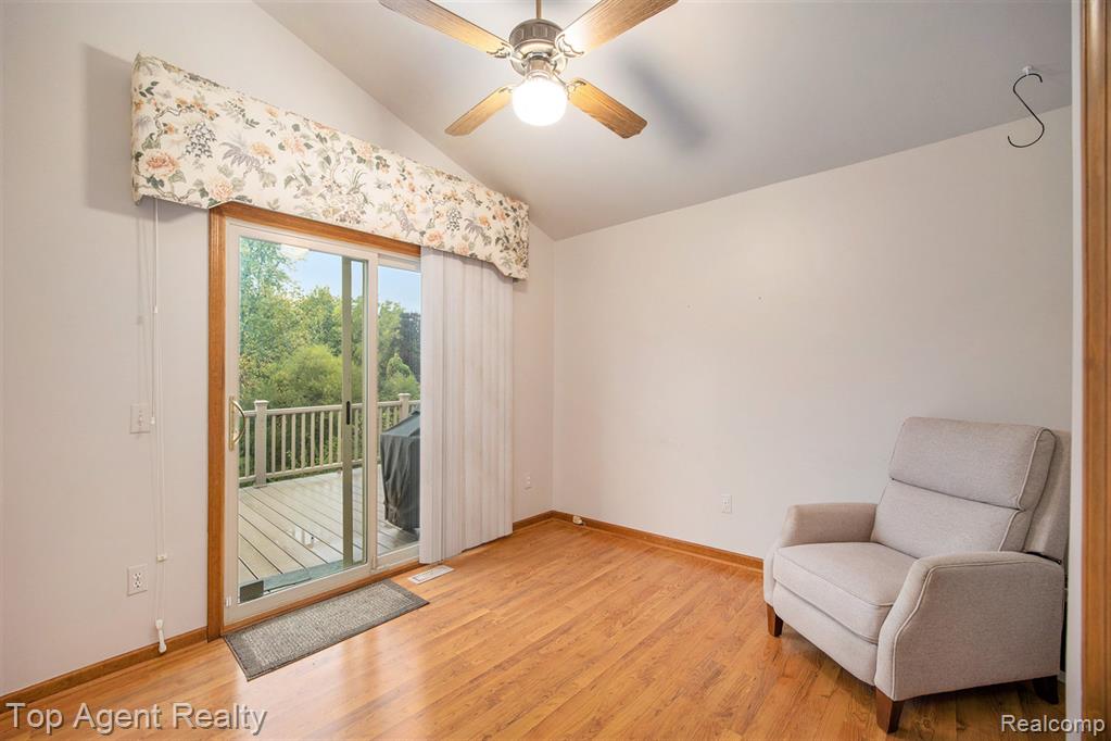 43378 Riverbend Boulevard, Clinton Twp, MI 48038 — Photo 12