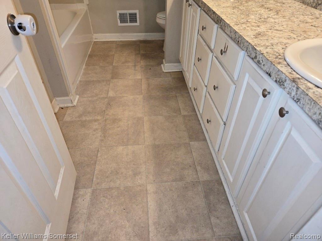 41314 Wessel Drive, Sterling Heights, MI 48313 — Photo 20