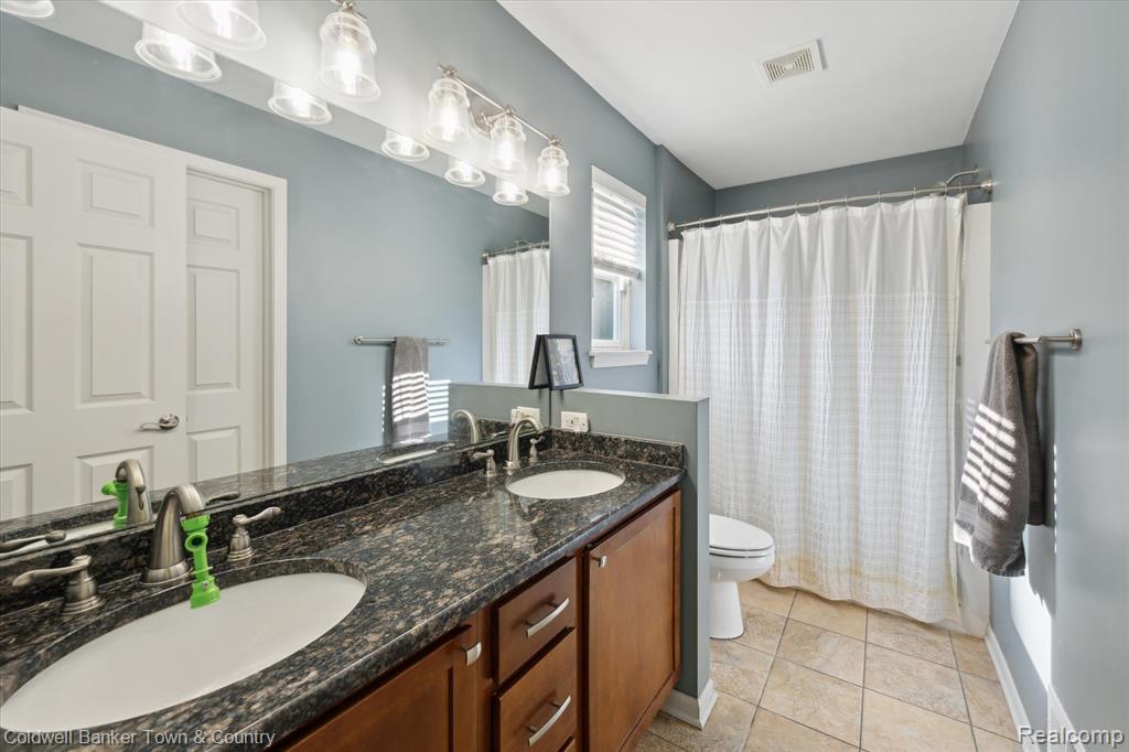 4577 Oaklawn Drive, Pinckney, MI 48169 — Photo 21