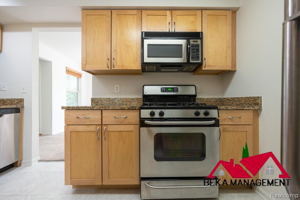 127 Fieldcrest Street, Ann Arbor, MI 48103 — Photo 9