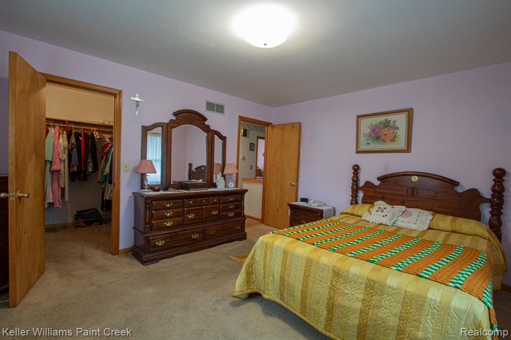 53330 SCHOENHERR Road, Shelby Twp, MI 48315 — Photo 18