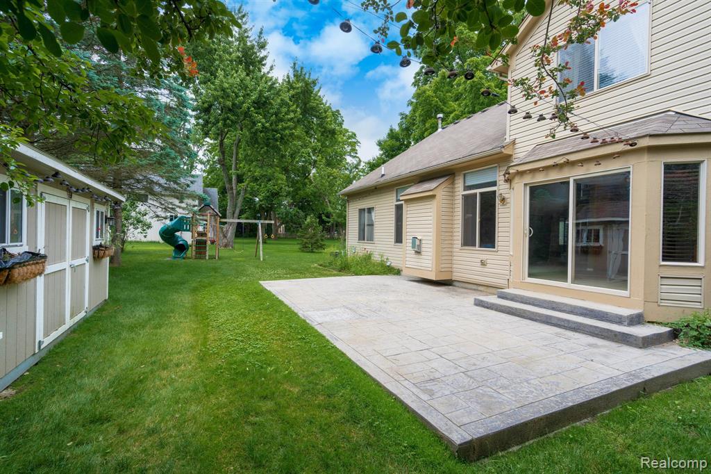 230 E Elizabeth Street, Lake Orion, MI 48362 — Photo 8