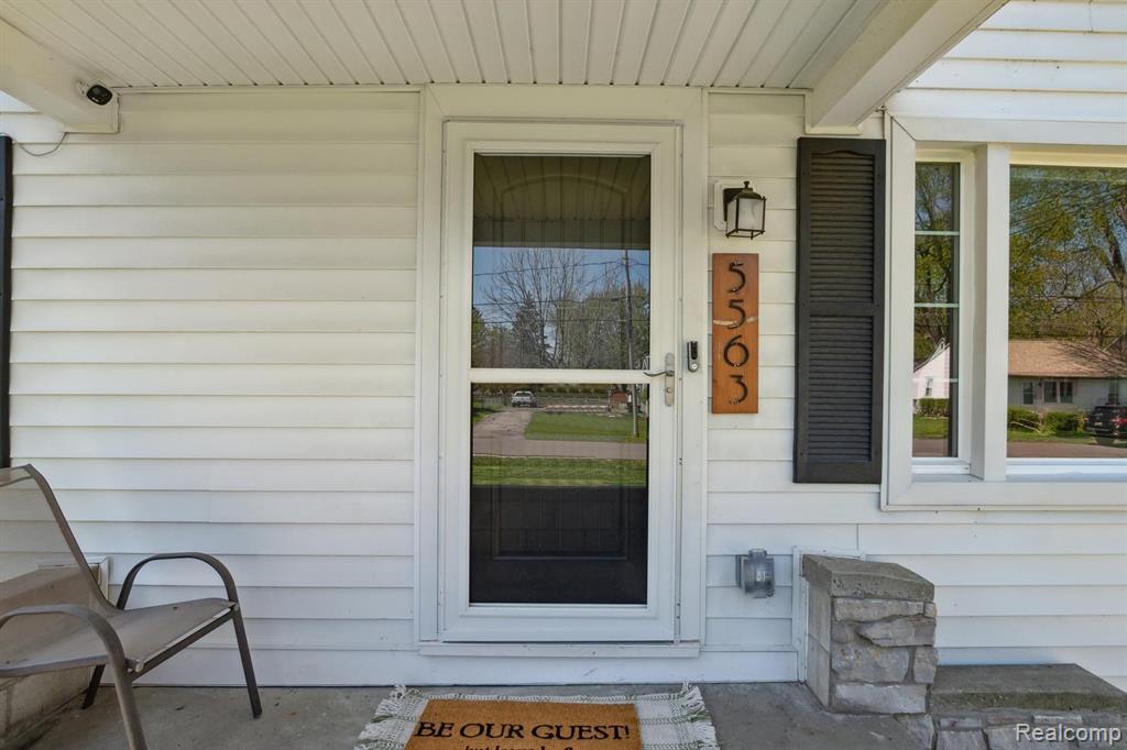 5563 CENTRAL Drive, Monroe, MI 48161 — Photo 6
