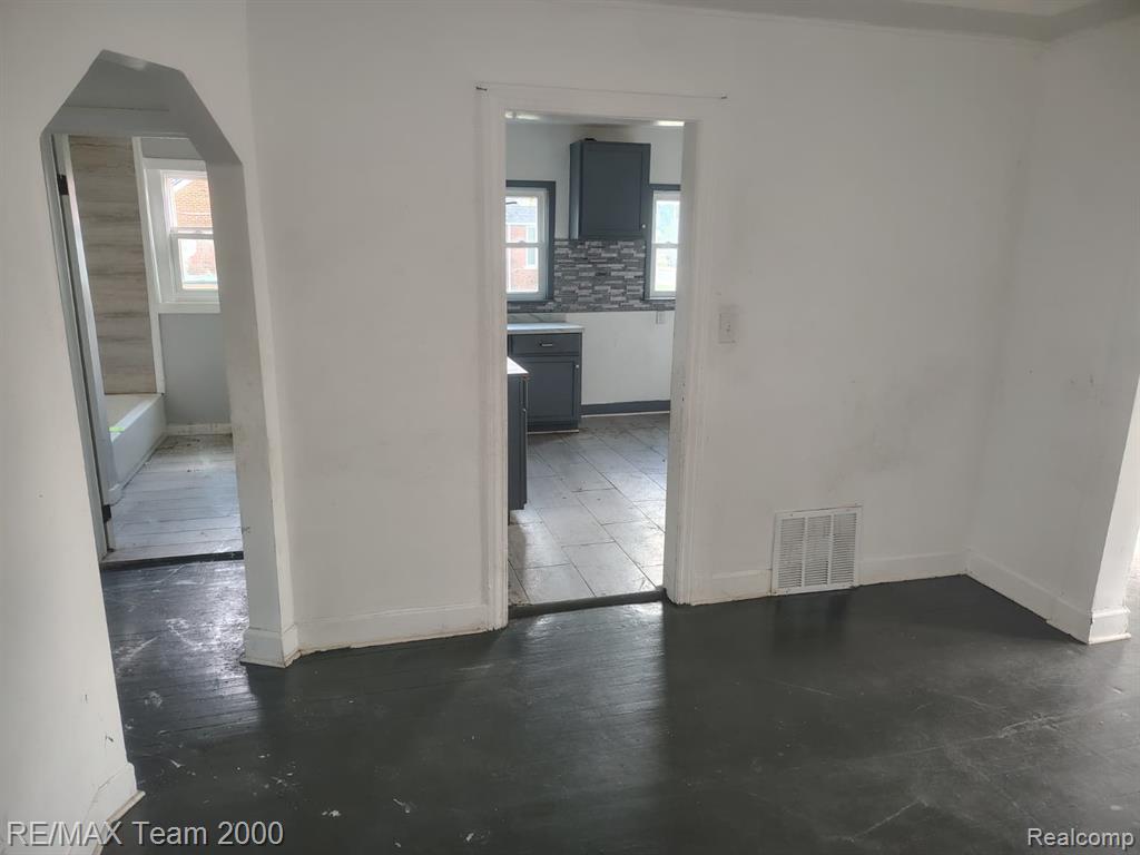 8860 Appoline Street, Detroit, MI 48228 — Photo 19