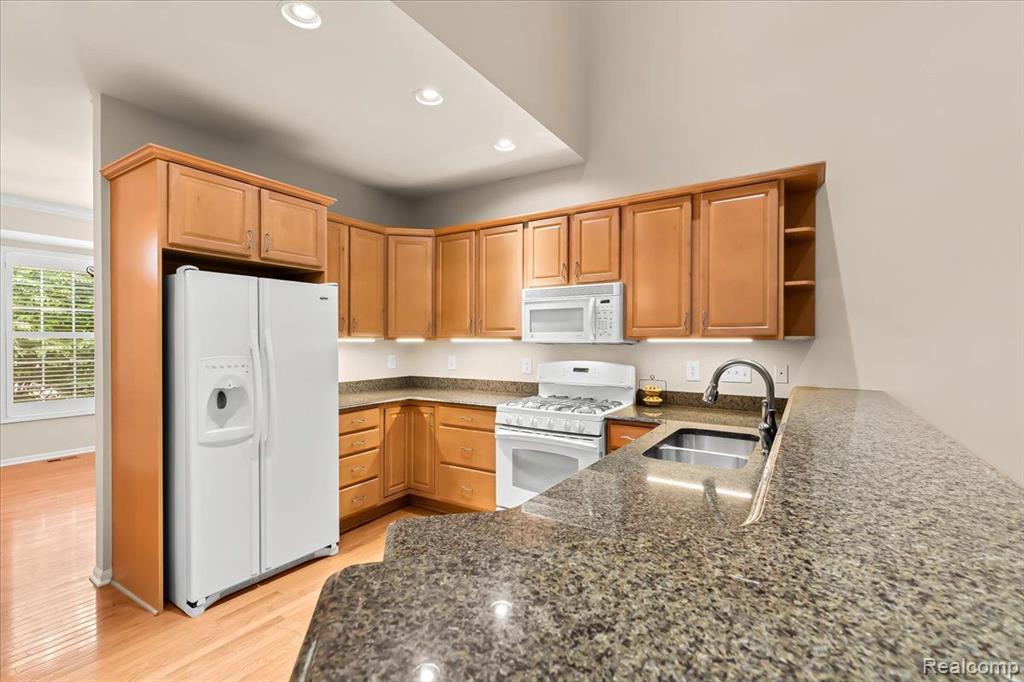 4048 BROOKSTONE Drive, Canton, MI 48188 — Photo 7