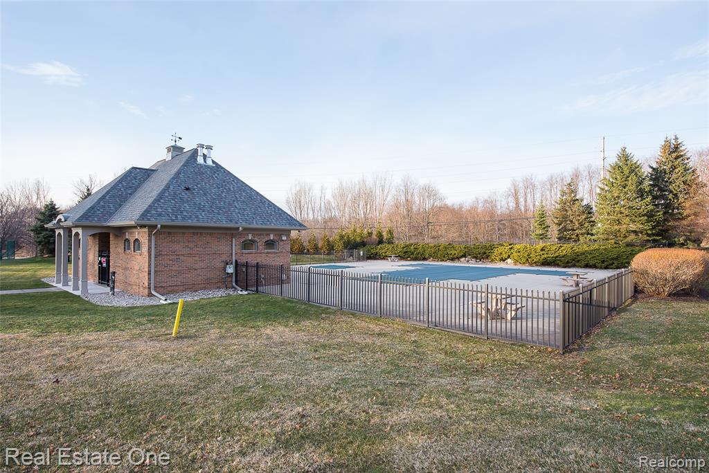 5350 Hidden Pines Drive, Brighton, MI 48116 — Photo 92