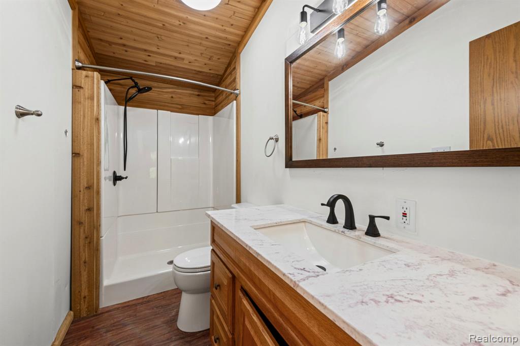 2190 Seymour Lake Road, Ortonville, MI 48462 — Photo 20