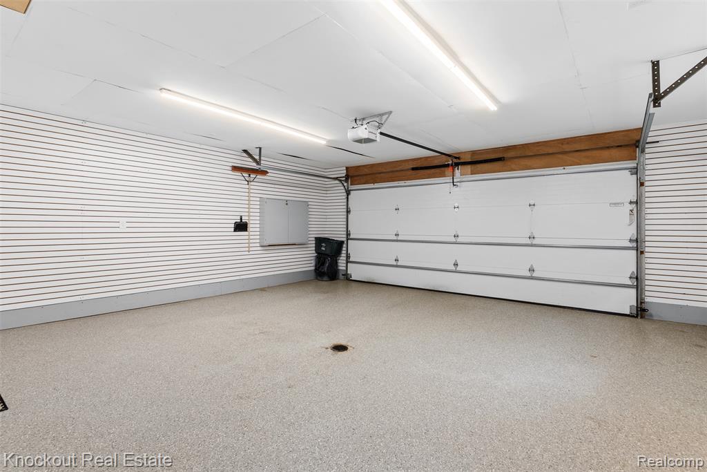 911 Eastgate Drive, Frankenmuth, MI 48734 — Photo 35