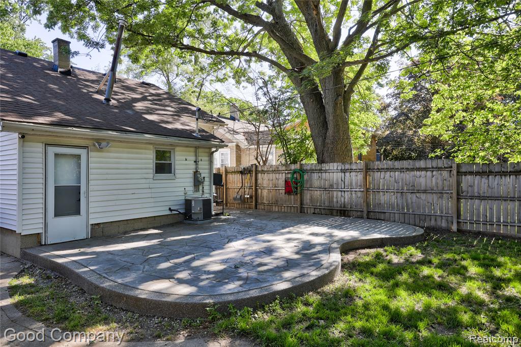 564 E Lewiston Avenue, Ferndale, MI 48220 — Photo 42