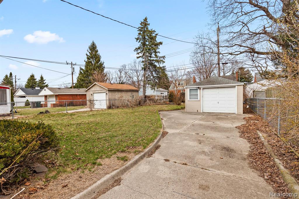 710 N VERNON Street, Dearborn, MI 48128 — Photo 31