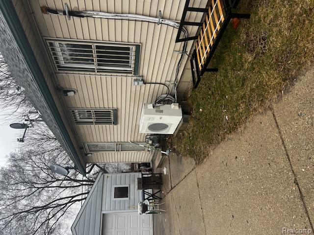 6083 Rosemont Avenue, Detroit, MI 48228 — Photo 3