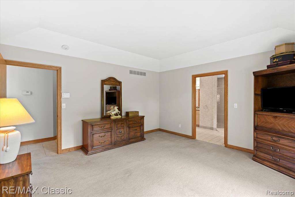 4160 Rolling Pines Court, Commerce Twp, MI 48382 — Photo 31