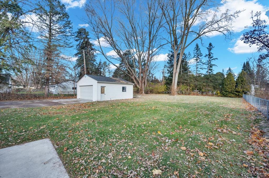 8365 21 Mile Road, Shelby Twp, MI 48317 — Photo 16