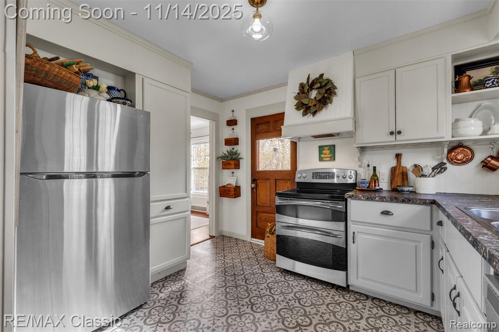 108 Washington Street, Holly, MI 48442 — Photo 32