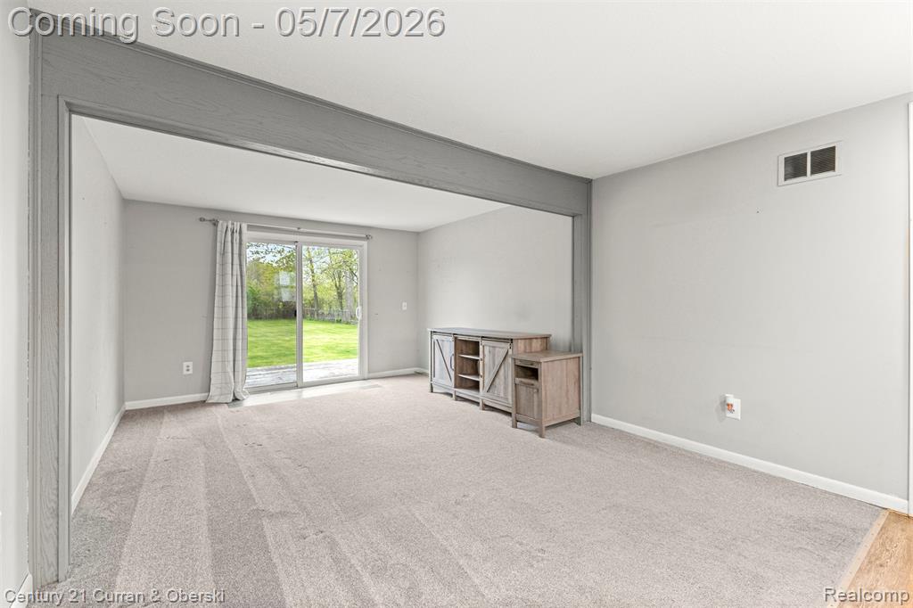 24628 Woodland Drive, Flat Rock, MI 48134 — Photo 5