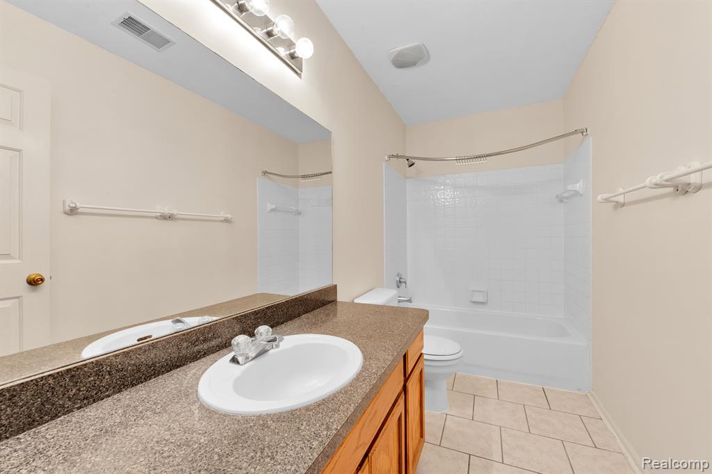 23268 STOFLET Lane, Trenton, MI 48183 — Photo 14